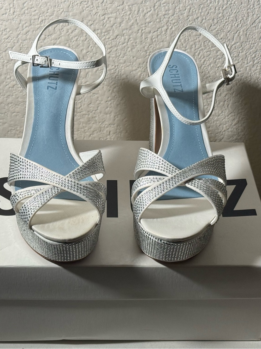 SCHUTZ White Crystal-Embellished Platform Sandals